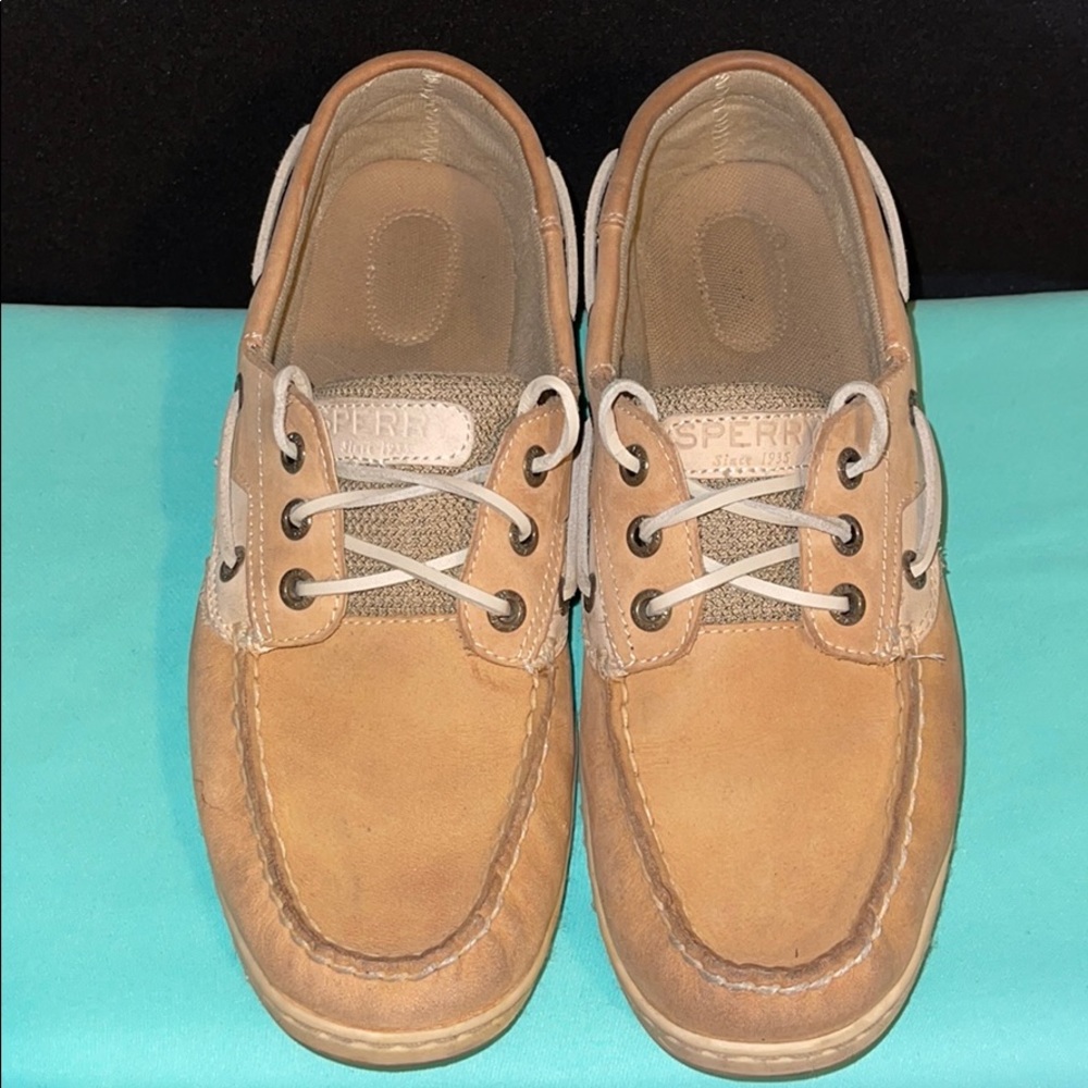 Women’s Sperrys - Picture 3 of 6